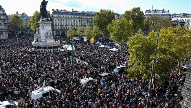 Manifestação em Paris