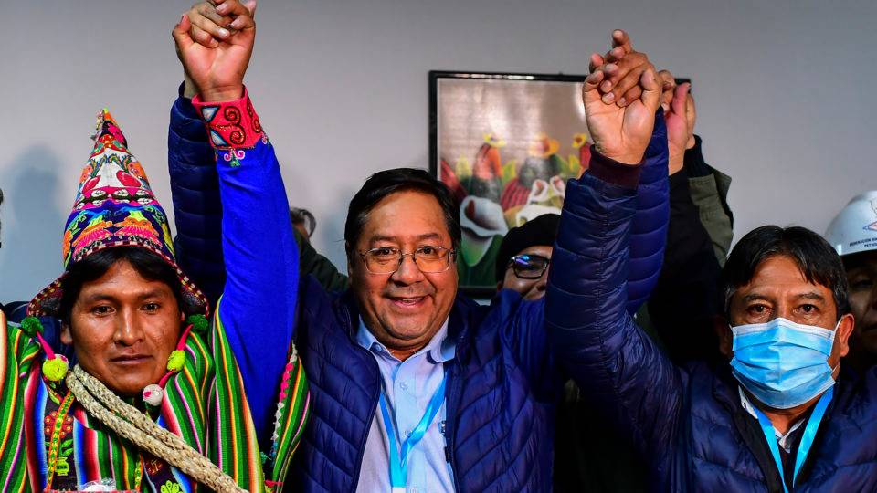 Bolívia: boca de urna indica vitória de Luis Arce, afilhado de Evo Morales luis arce bolívia