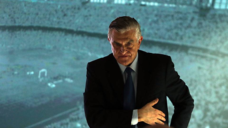 Petraglia anuncia que deixa presidência do Athletico para ser CEO remunerado Petraglia anunciou que será CEO remunerado do Athletico.