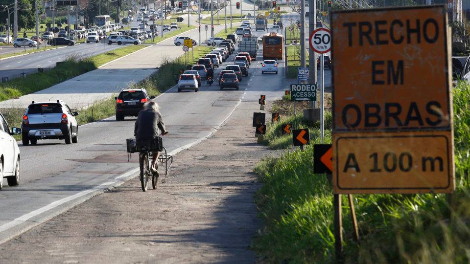 Obras da Linha Verde são desafio para o próximo prefeito.