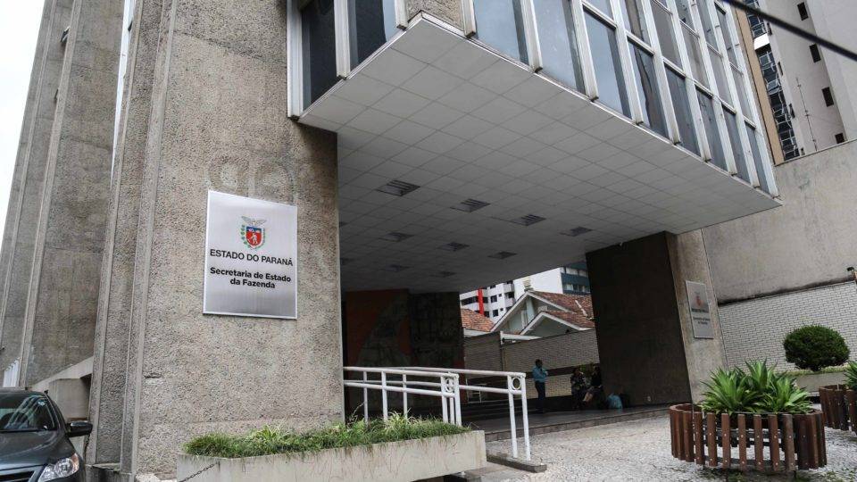Mudança de regime tributário em SC dá dor de cabeça ao PR