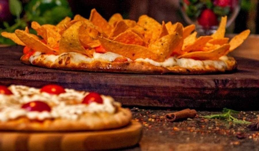 Pizza de nachos do Armazém São Gonçalo. Foto: Divulgação/Vina Pizza de nachos do Armazém São Gonçalo. Foto: Divulgação/Vina