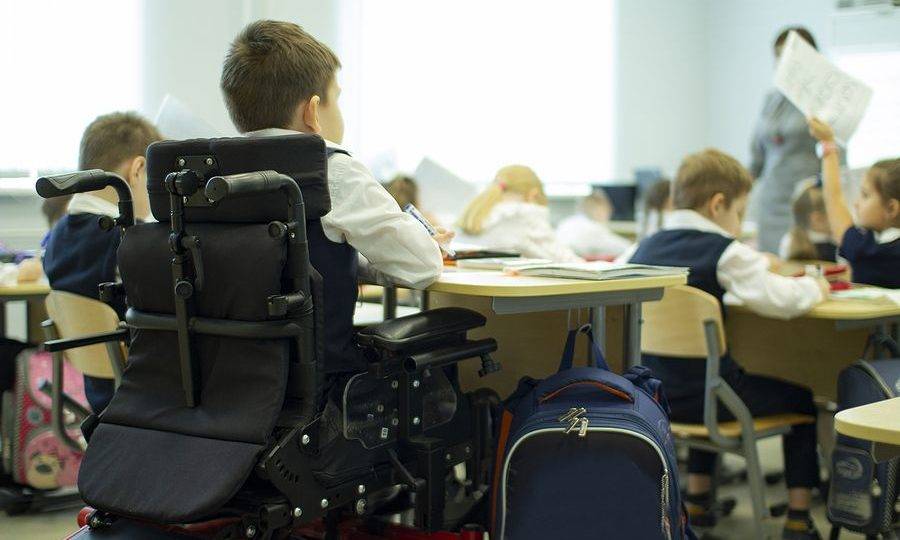 Política Nacional de Educação Especial: entre a fé e as evidências Política Nacional de Educação Especial do governo federal dá alternativas às famílias