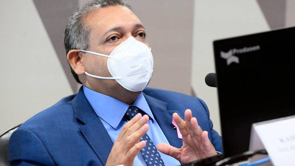CCJ aprova nome de Kassio Nunes Marques ao STF