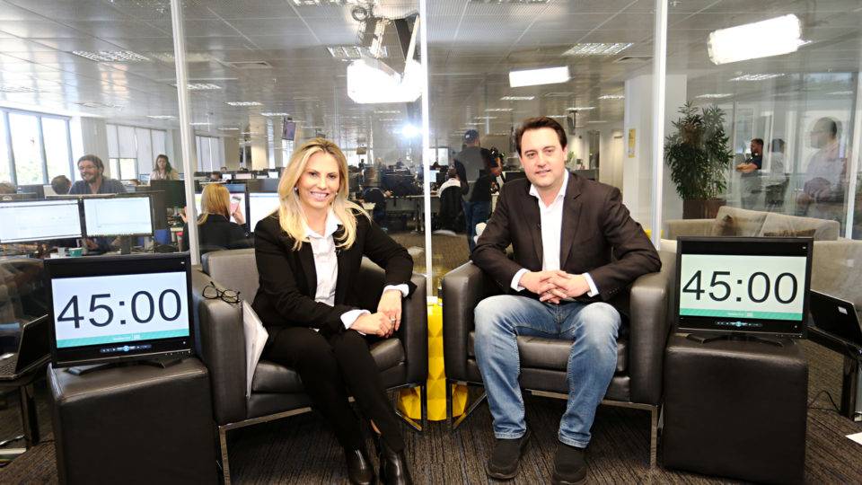 Debate com os candiatos ao governo do estado do Paraná no estúdio do jornal Gazeta do Povo, Cida Borghetti e Ratinho Junior