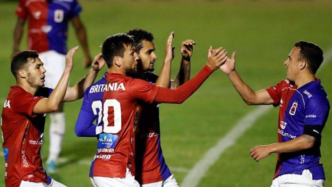 Tricolor venceu o Oeste e colou no G4 da Série B.