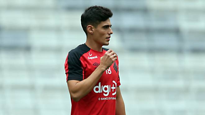 Cittadini deve voltar ao time titular do Athletico contra o Flamengo
