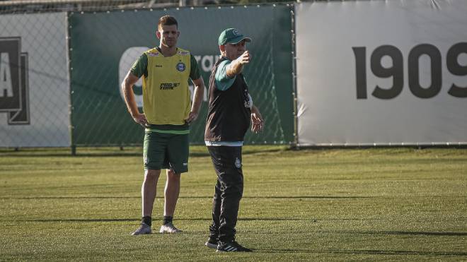 Pachequinho comandará o Coxa de forma interina