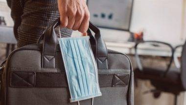 Quem pode deixar de usar a máscara contra Covid-19 em locais públicos Item de proteção voltou a ser discutido depois que médico de Belo Horizonte ofereceu atestado para isentar o uso da máscara