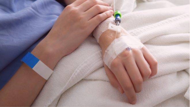 Pacientes pós-Covid-19 têm de tratar sequelas do internamento e do agravamento de quadros anteriores.