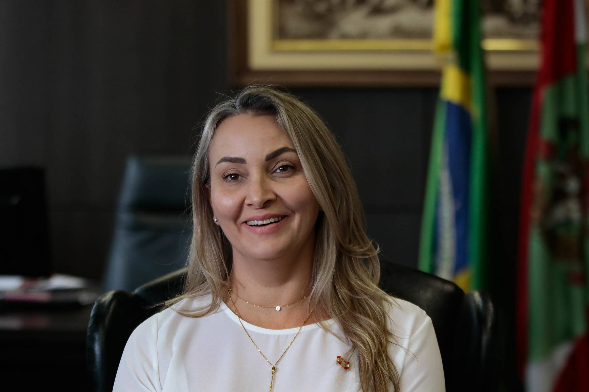 Daniela Reinehr assumiu interinamente o governo de Santa Catarina nesta terça-feira (27).
