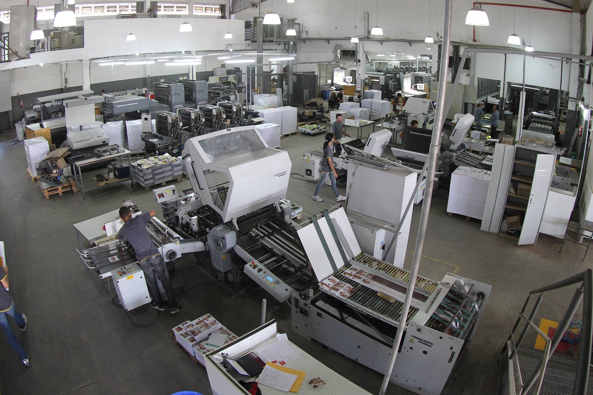 Indústria é um dos setores que puxa recuperação no mercado de trabalho