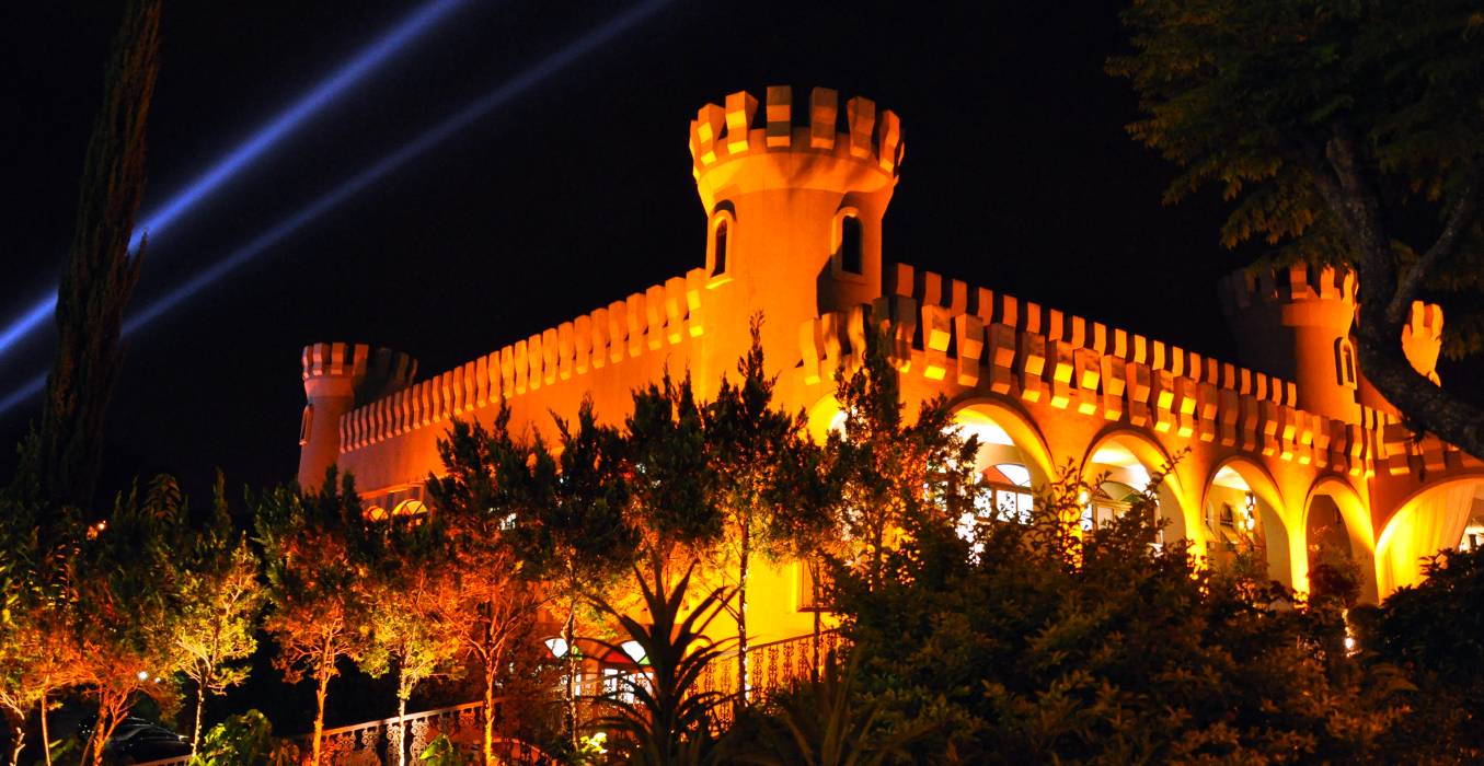 A fachada do Castello Trevizzo é uma homenagem à arquitetura do nordeste da Itália. Foto: Divulgação/Castello Trevizzo A fachada do Castello Trevizzo é uma homenagem à arquitetura do nordeste da Itália. Foto: Divulgação/Castello Trevizzo