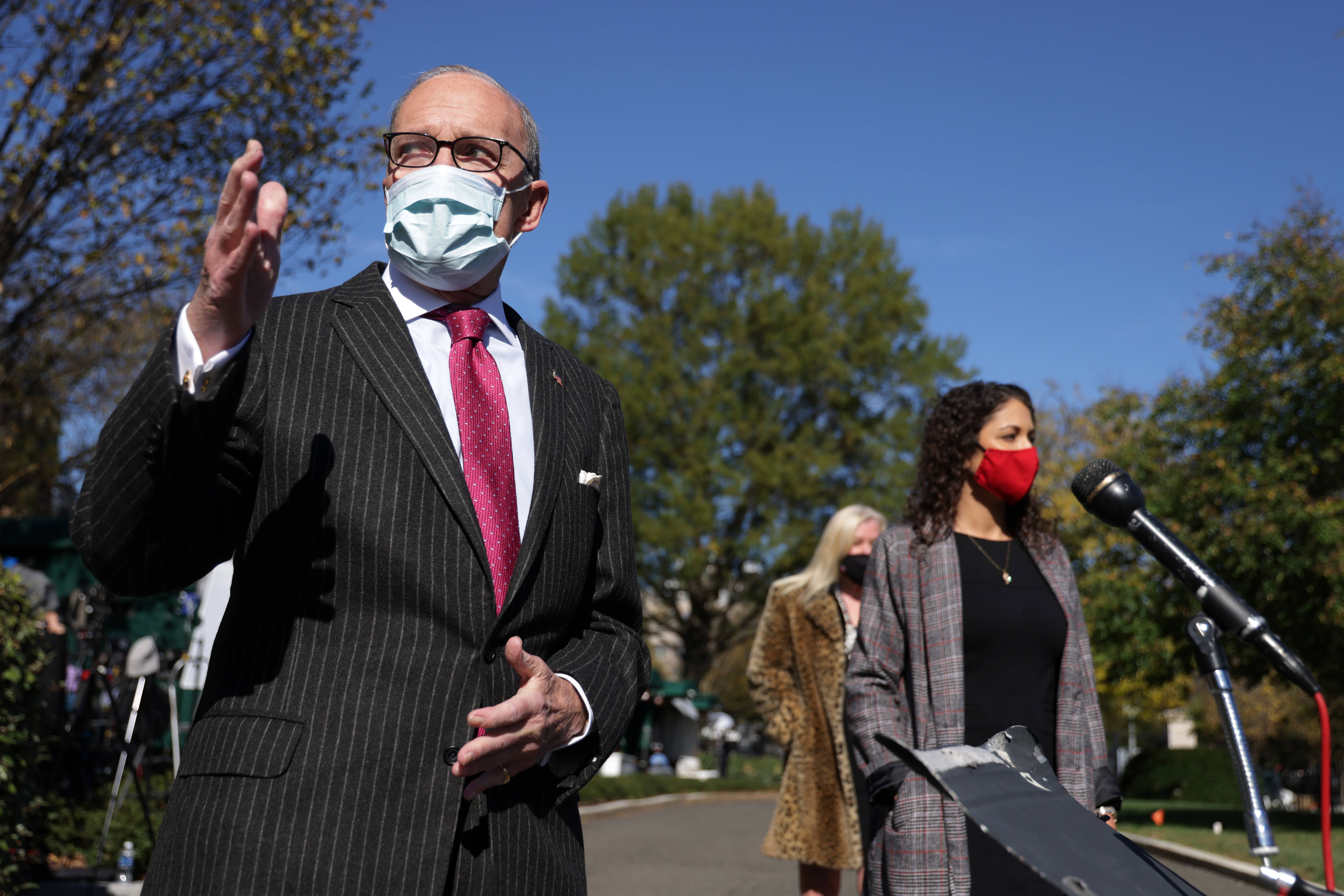 "Acredito que haverá uma transferência pacífica de poder", afirma conselheiro econômico de Trump