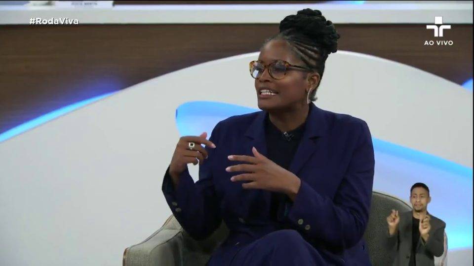 Djamila Ribeiro no programa Roda Viva