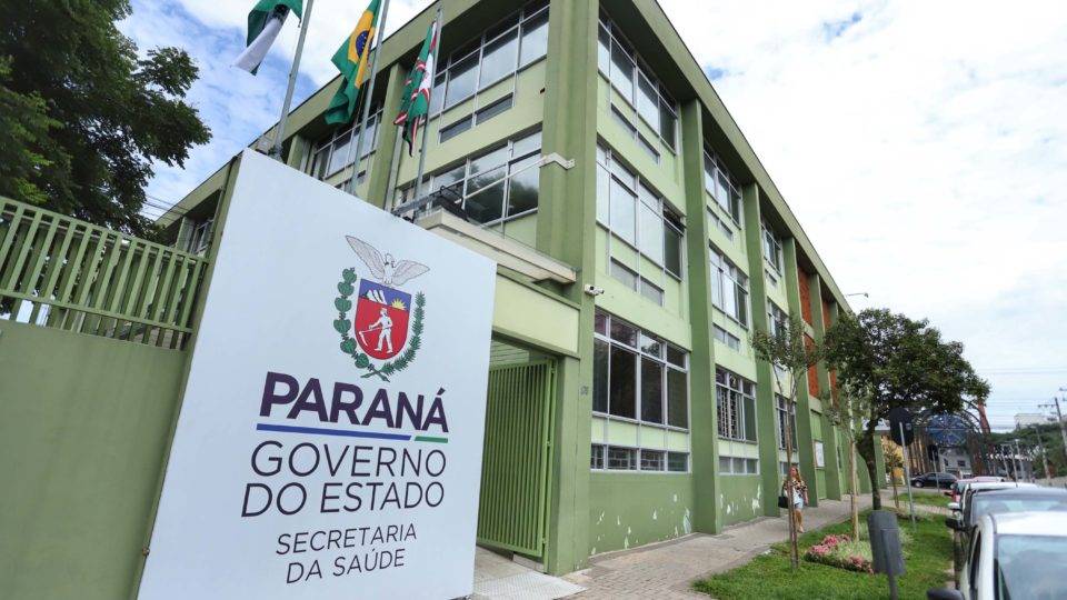 No primeiro boletim de 2021, Paraná confirma 18 mortes e 1.740 casos de Covid-19 Sesa atualizou o banco de dados e pandemia teve disparada de casos de coronavírus no Paraná.