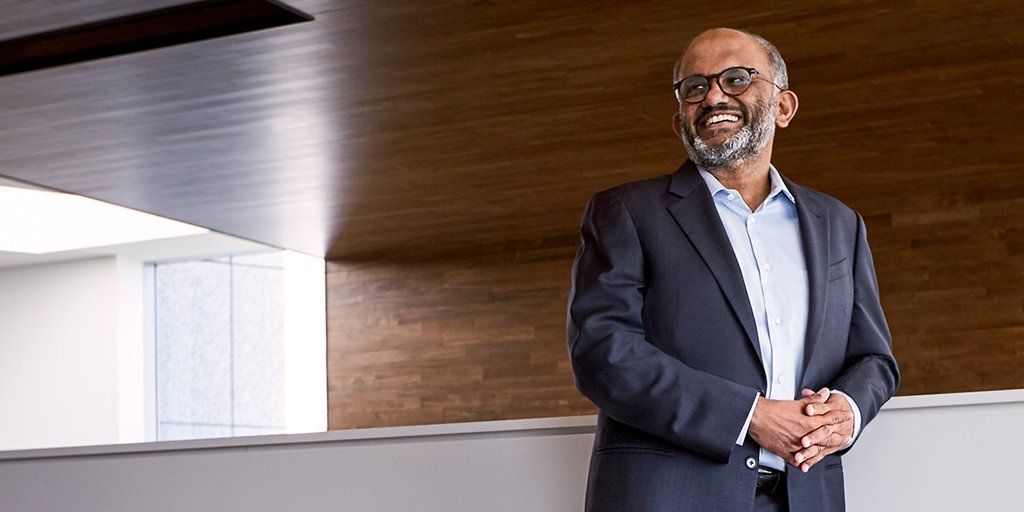 Shantanu Narayen, CEO da Adobe e responsável por levar a empresa ao topo Shantanu Narayen, CEO da Adobe e responsável por levar a empresa ao topo
