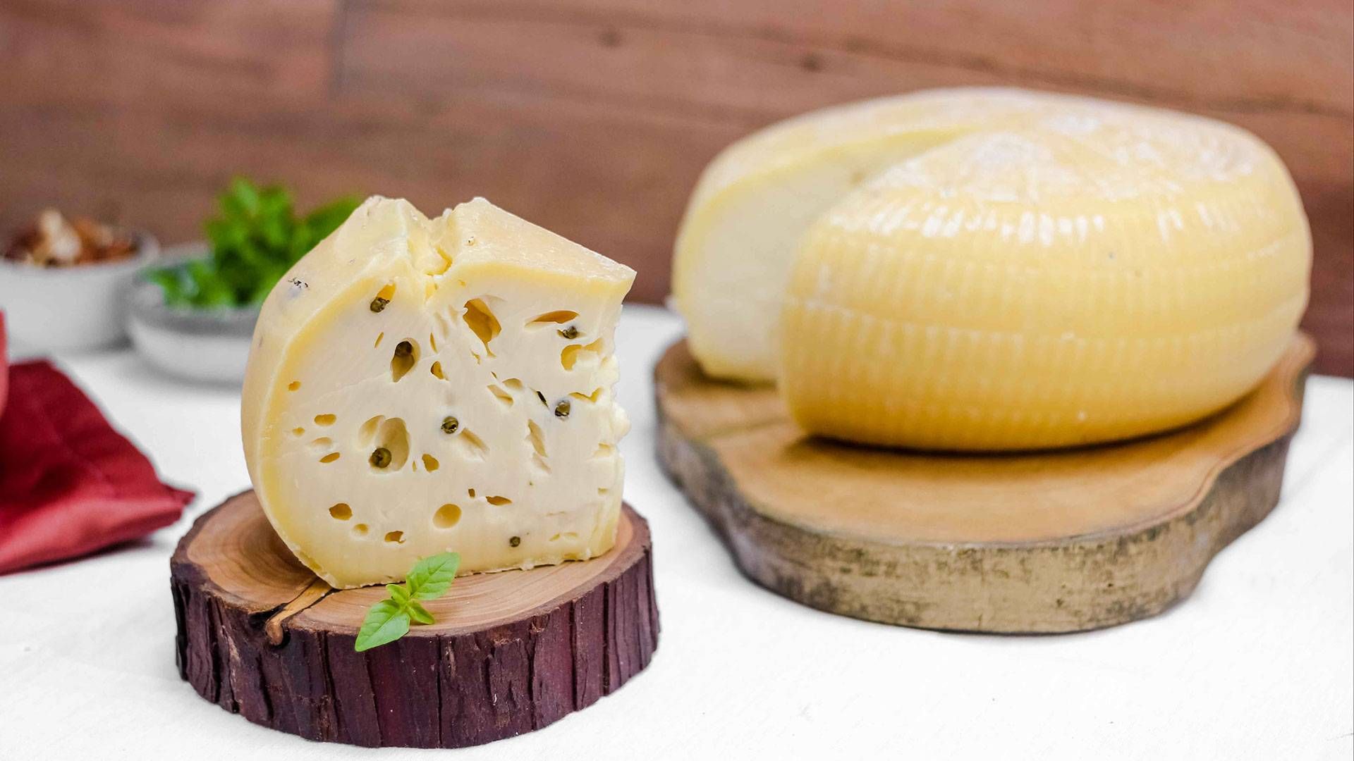 Queijo curado Caciotta integra a Mozzabox, caixa especial com produtos da Mozzarellart.