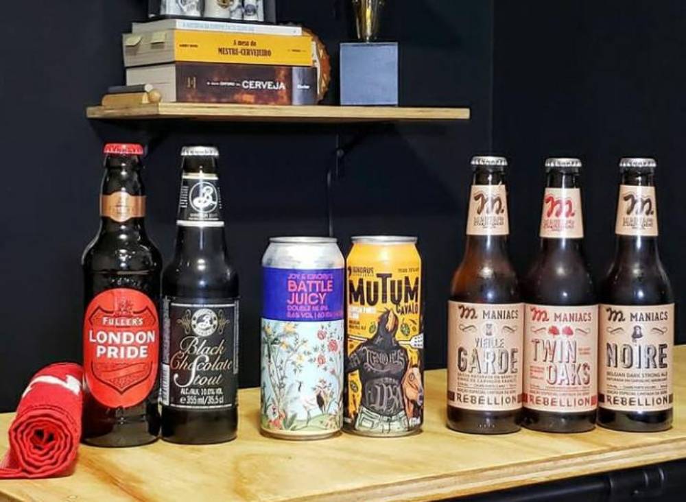 Com três pacotes de assinatura, o Bar do Celso envia rótulos especiais diferenciados dos encontrados nas gôndolas. Foto: Instagram Bar do Celso/Divulgação. Com três pacotes de assinatura, o Bar do Celso envia rótulos especiais diferenciados dos encontrados nas gôndolas. Foto: Instagram Bar do Celso/Divulgação.