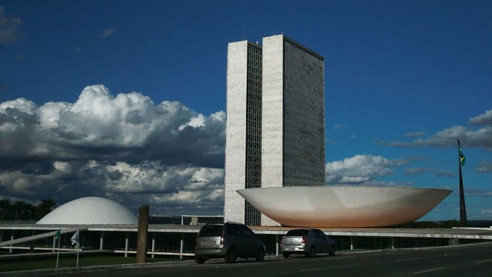 Oposição discute nome do candidato para eleição na Câmara nesta segunda (21) Linguagem neutra pode ser proibida pela Câmara dos Deputados