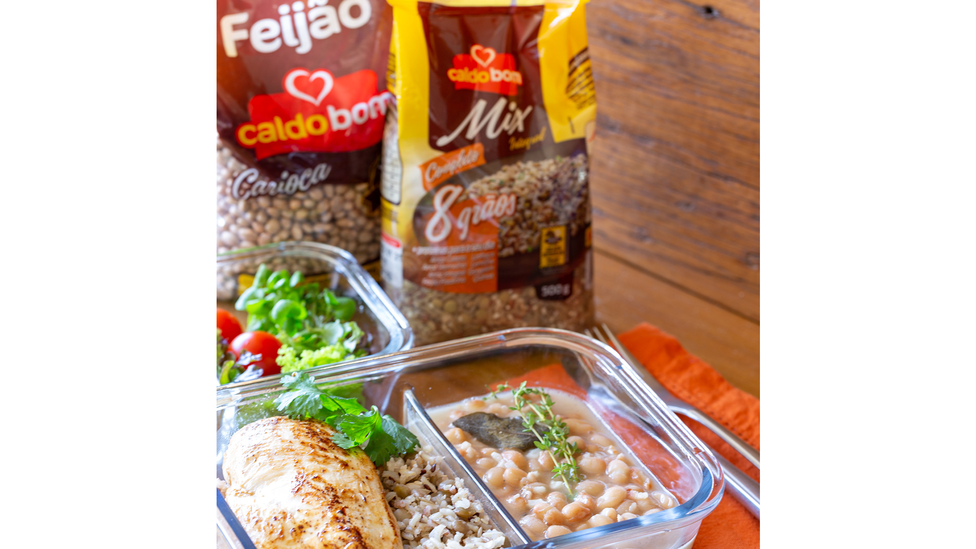 A variedade de produtos com arroz e feijão da Caldo Bom permite que a mesa do brasileiro não caia na mesmice. Veja combinações possíveis!