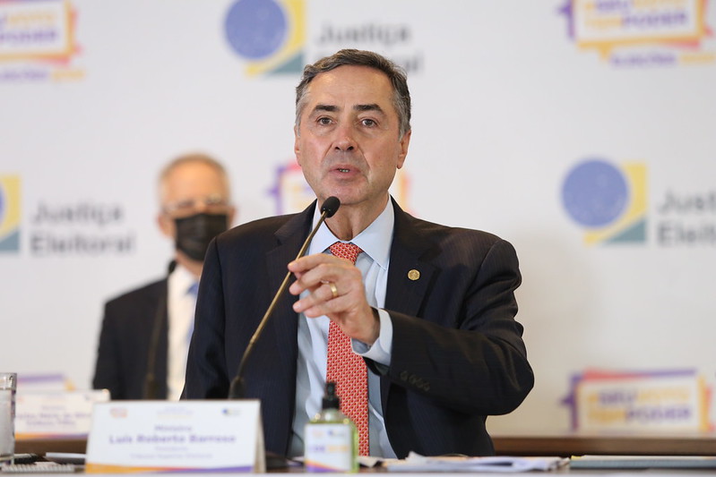 Que venha a vacina e a retomada econômica, diz Barroso após fim das eleições municipais O presidente do Tribunal Superior Eleitoral (TSE), ministro Luís Roberto.