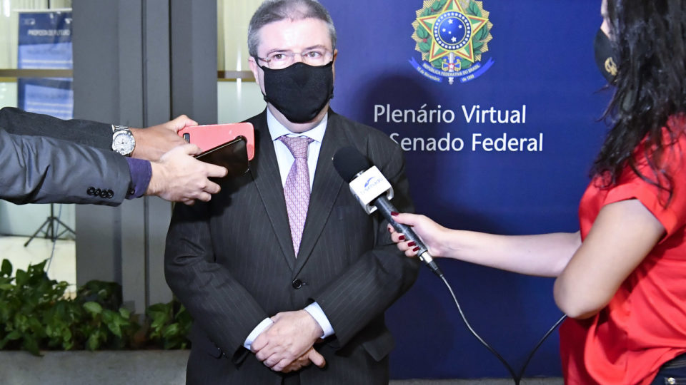 Antonio Anastasia (PSD-MG) é um dos senadores cotados para substituir Alcolumbre no comando do Senado.