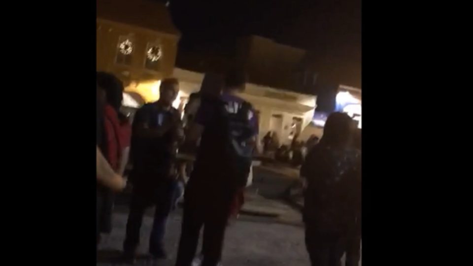 Curitiba teve aglomeração de jovens no Largo da Ordem na sexta-feira (11)