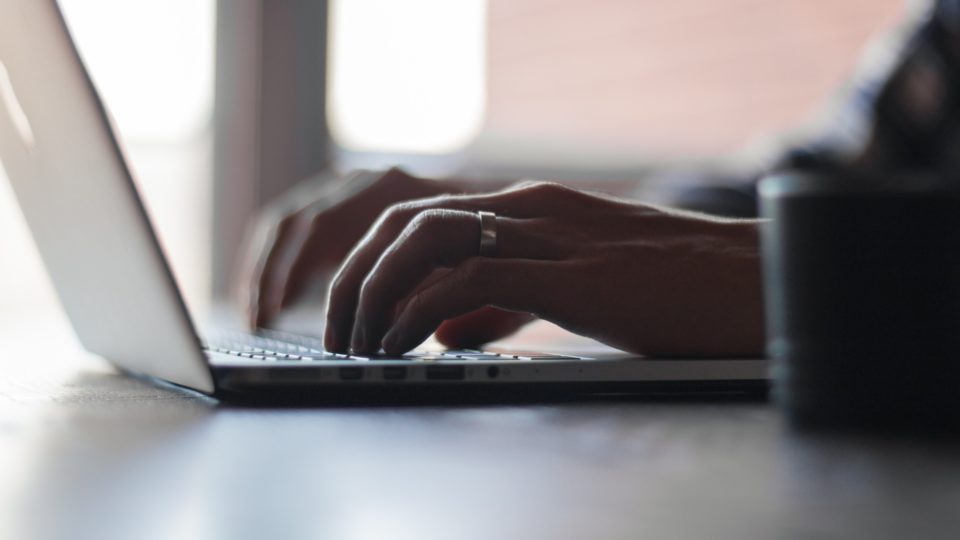 Estudo sugere que avaliação de revistas científicas no Brasil é tendenciosa e prejudica a ciência