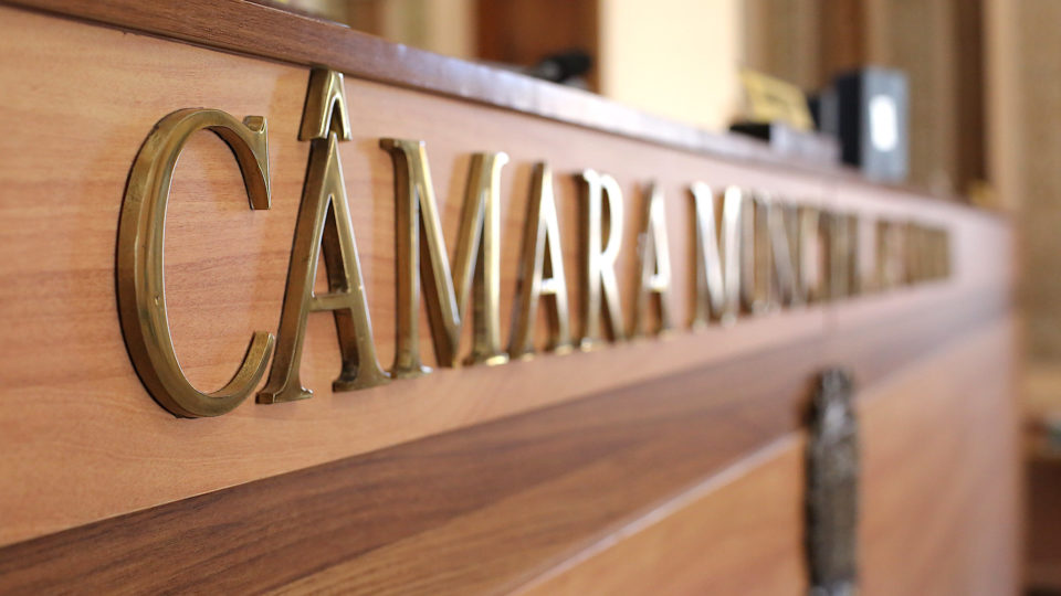 Câmara Municipal de Curitiba.
