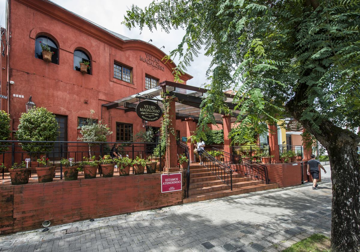 Tradicional restaurante italiano, o Velho Madalosso abre as portas para o almoço nos dias 31 e 1º.