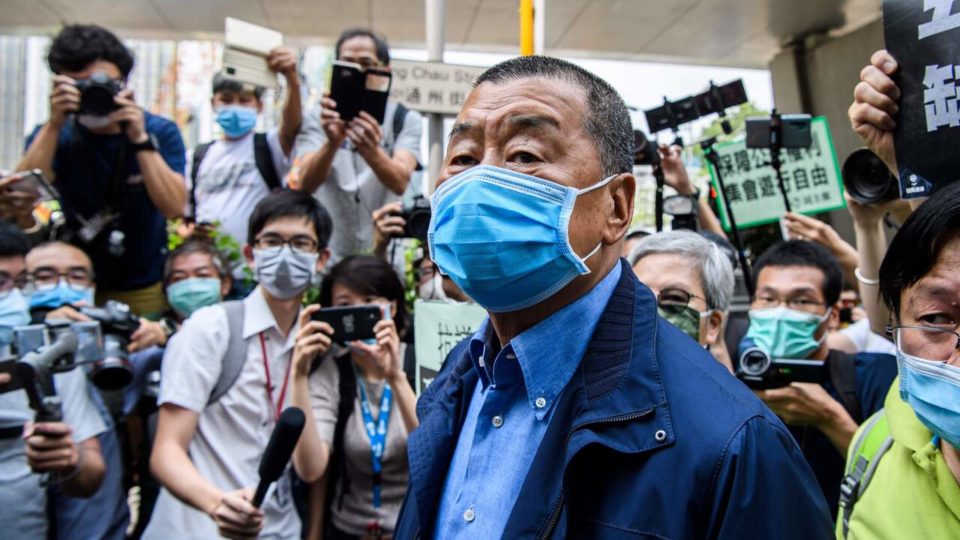Como a pandemia presenteou governos com um ano de poucos protestos de rua O empresário Jimmy Lai, de Hong Kong, preso por incentivar protestos pela autonomia de Hong Kong em relação a Pequim