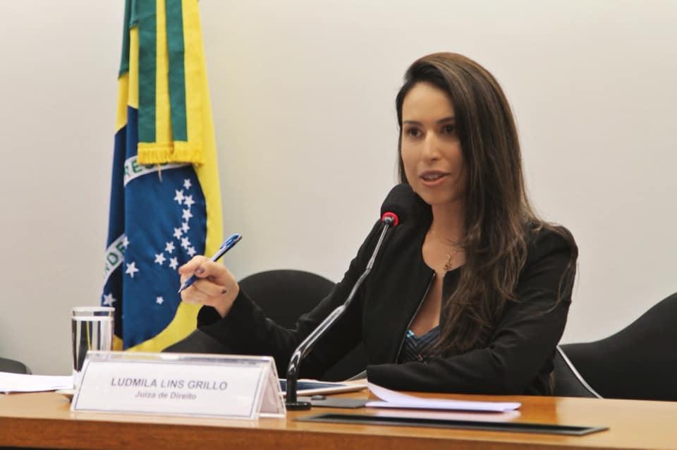 Advogado pede ao CNJ que apure conduta de juíza que teria incentivado aglomerações