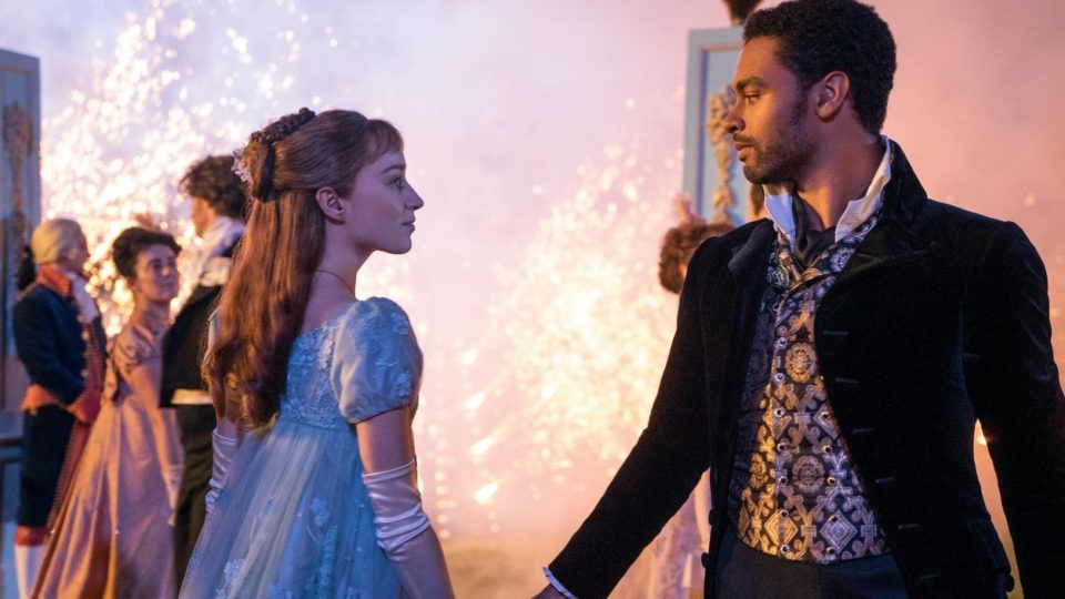 O jogo da imitação Cena da série Bridgerton, da Netflix.