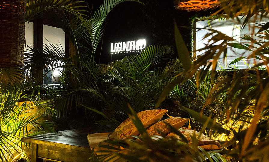 Fechamento do Lagundri encerra uma bela história da cozinha asiática Além da bela ambientação, o restaurante Lagundri marcou como referência da cozinha asiática em Curitiba.