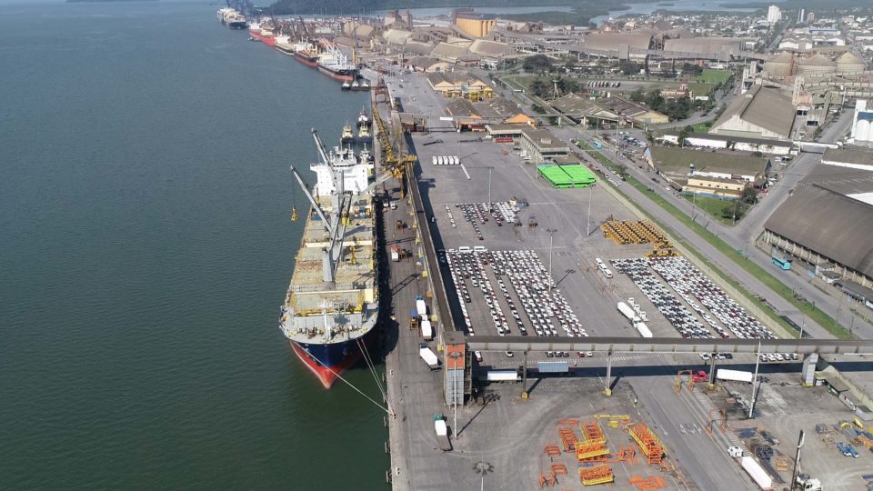 Porto de Paranaguá abre consulta para leilões de mais duas áreas Novas áreas serão leiloadas e Porto de Paranaguá promete ser centro logístico da América do Sul