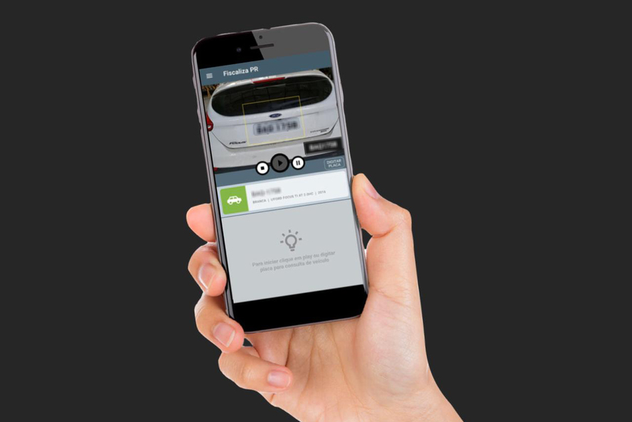 Receita começa a usar app que lê placas