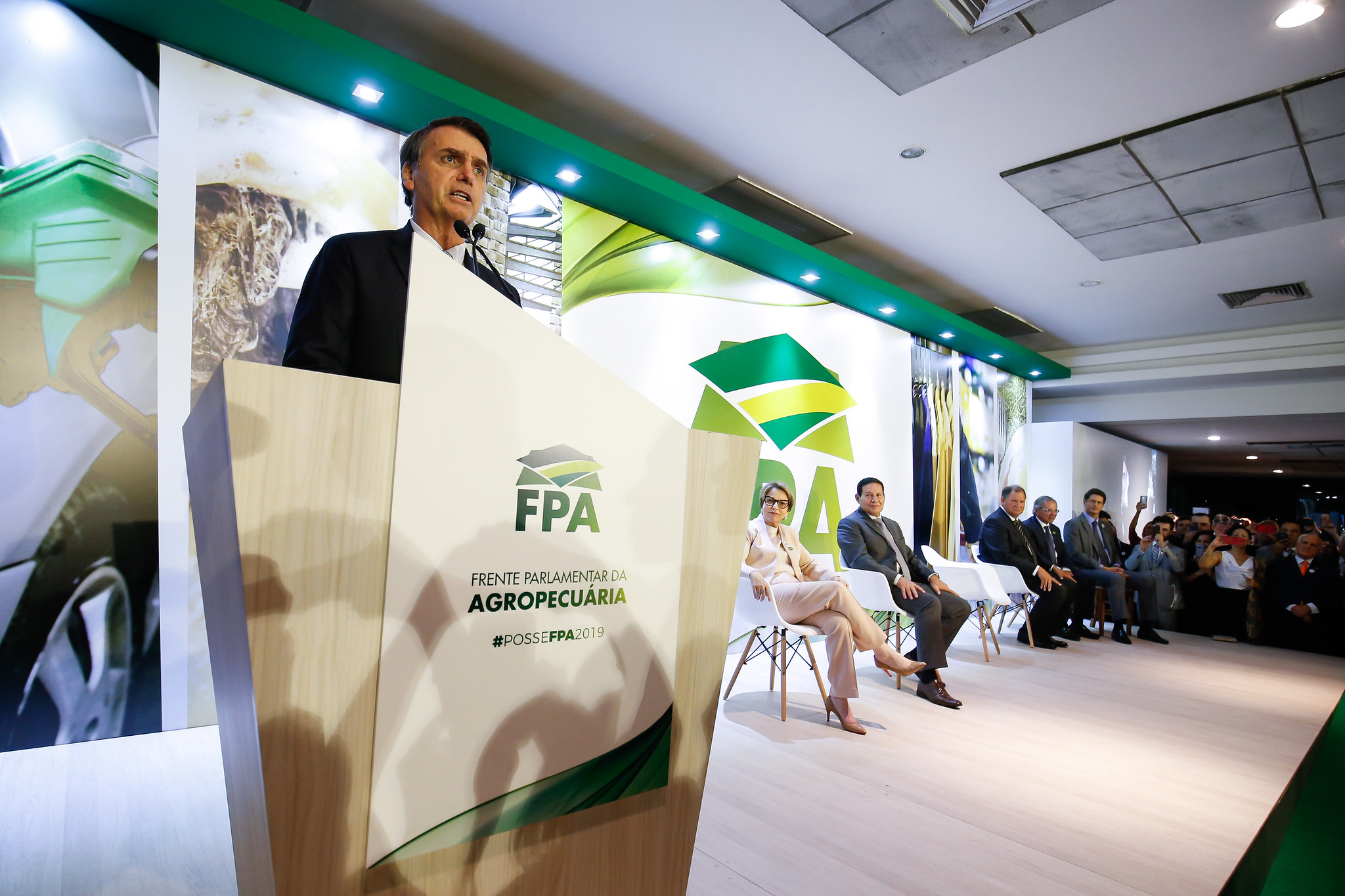 Jair Bolsonaro em evento da FPA: setor apoia governo, e bancada ruralista está dividida em relação ao apoio na Câmara