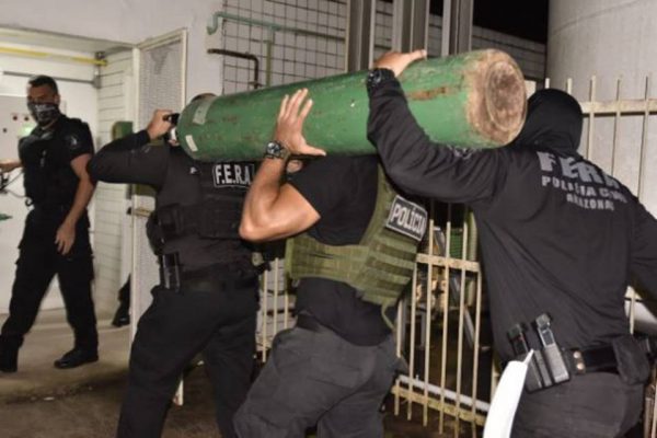 Bolsonaro: não há defesa possível Bolsonaro: não há defesa possível