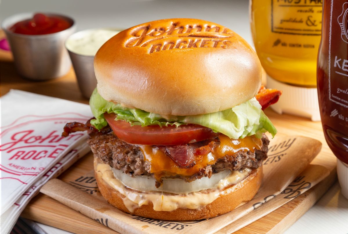 Os lanches da rede serão vendidos no site e aplicativo da Americanas.