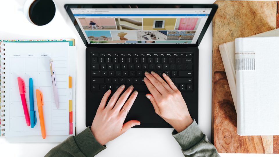Empreendedor, você escuta seu novo consumidor? O consumidor mudou a forma de interagir com marcas, lojas e produtos e agora valoriza eficiência, comodidade e conveniência. Você já está pronto para isso?