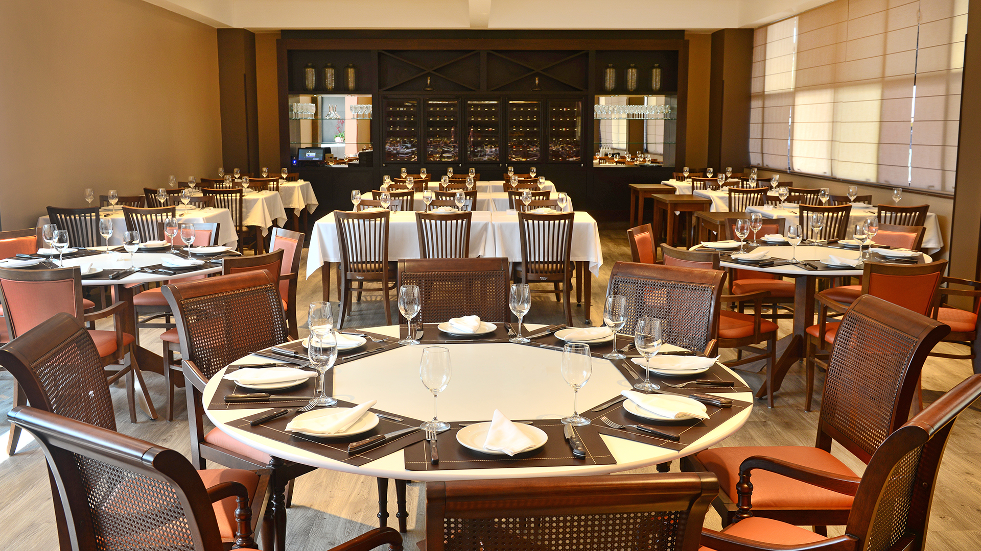 A churrascaria Devons, no bairro Centro Cívico, foi vendida no início desta semana.