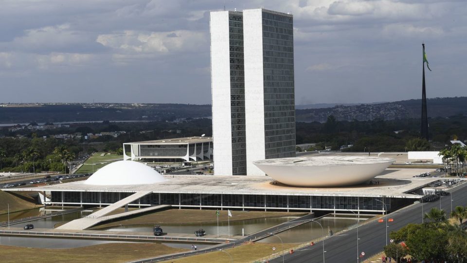 Não tem mais desculpa Não tem mais desculpa