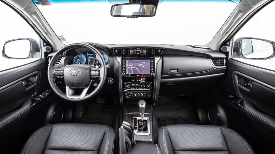 Interior do novo Toyota SW4