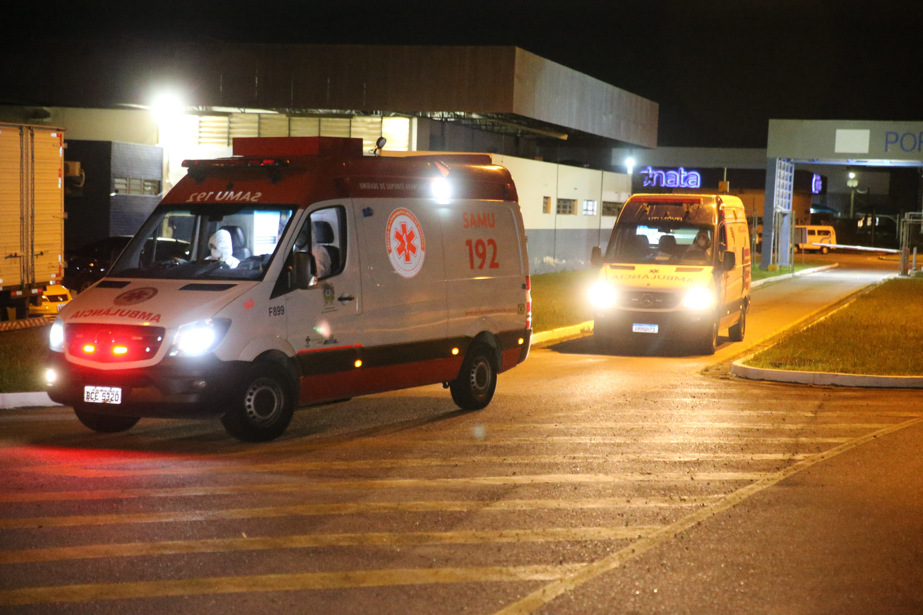 Mais 18 pacientes de Manaus chegam para tratamento de Covid em Curitiba