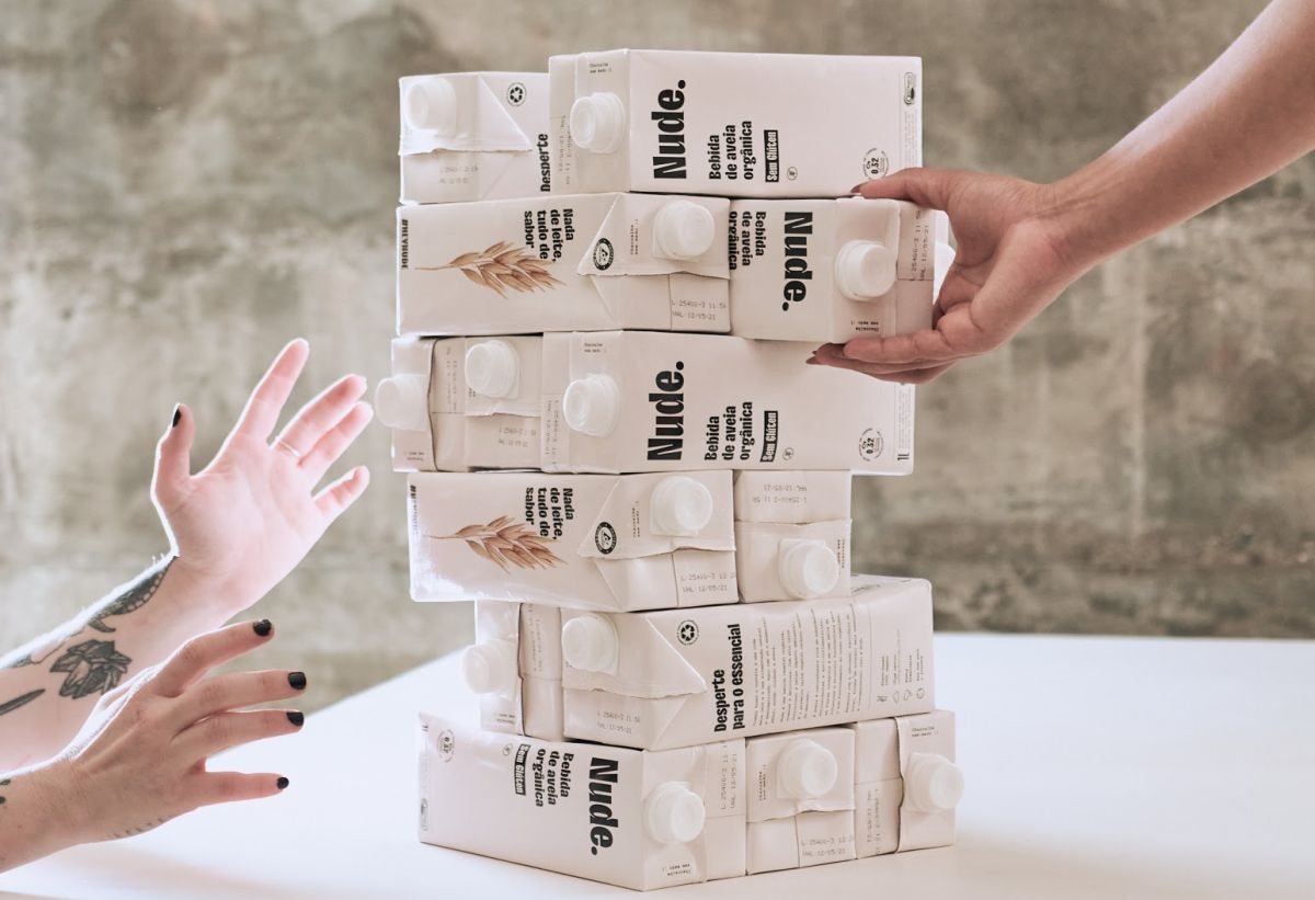 Embalagens da brasileira Nude mostram o quando deixou de emitir carbono na produção.