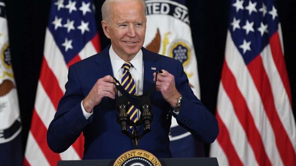 Em carta a Bolsonaro, Biden defende “estreita colaboração” com o Brasil O presidente dos EUA, Joe Biden, discursa para funcionários do Departamento de Estado, em Washington, 4 de fevereiro