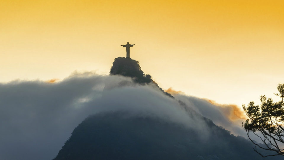 As belezas naturais do Rio de Janeiro são o cartão-postal do Brasil no mundo.