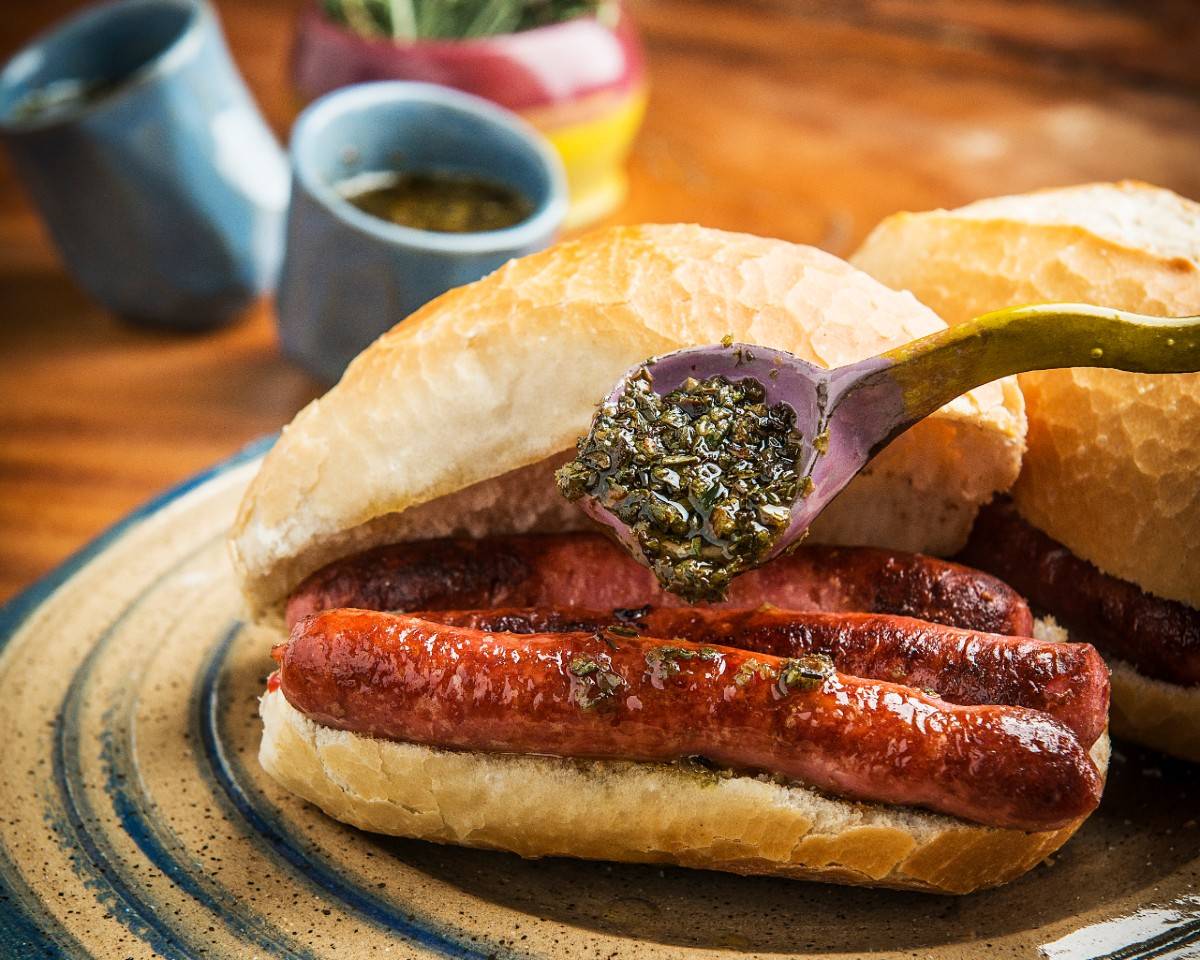 O argentino choripan caiu no gosto dos brasileiros. Foto: Letícia Akemi O argentino choripan caiu no gosto dos brasileiros. Foto: Letícia Akemi