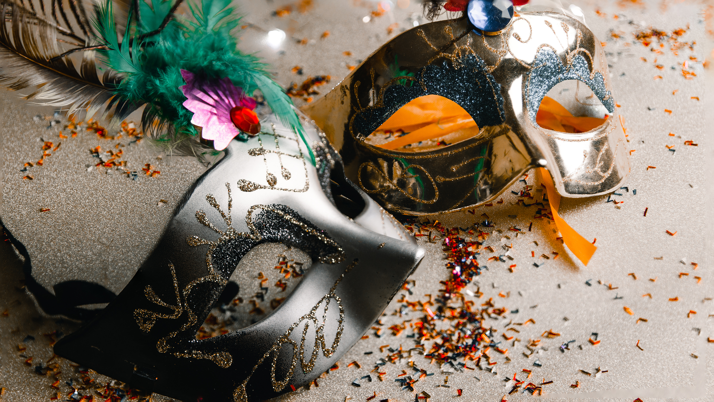 Confira quais lojas abrem e fecham durante o carnaval de 2021 em Curitiba.